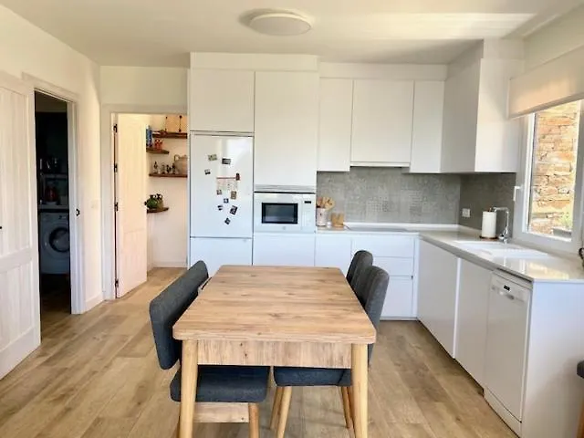 Mirador De La Montana Magica *